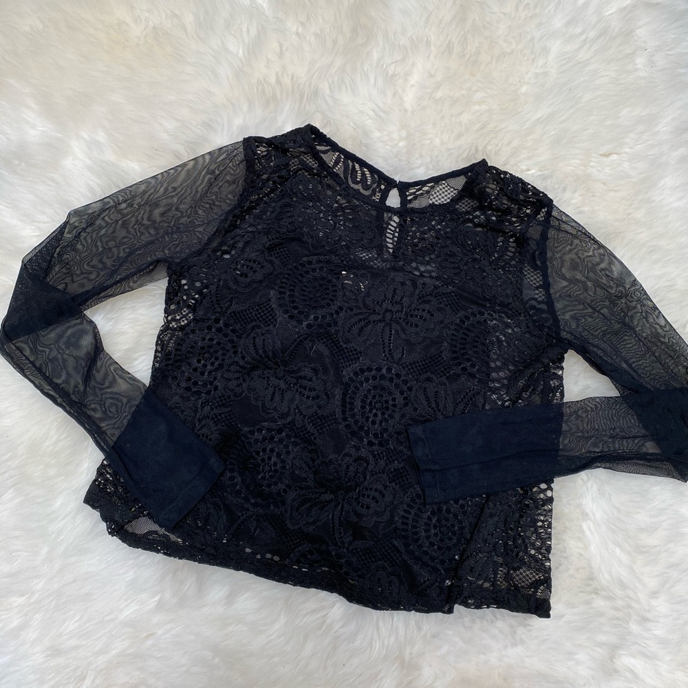 hollister lace black top